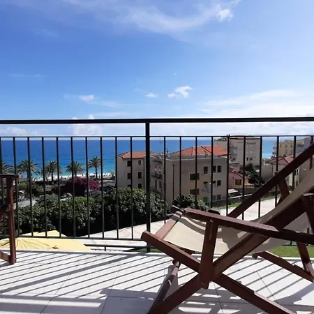 Holiday Hotel 3*