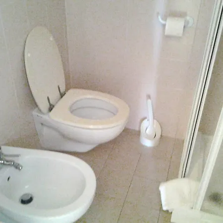 Hotel Holiday 3*